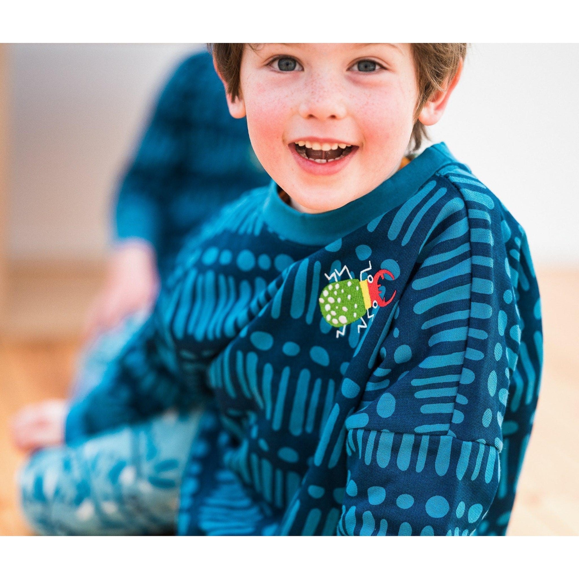 Merle - Stag Beetle Box Sweater