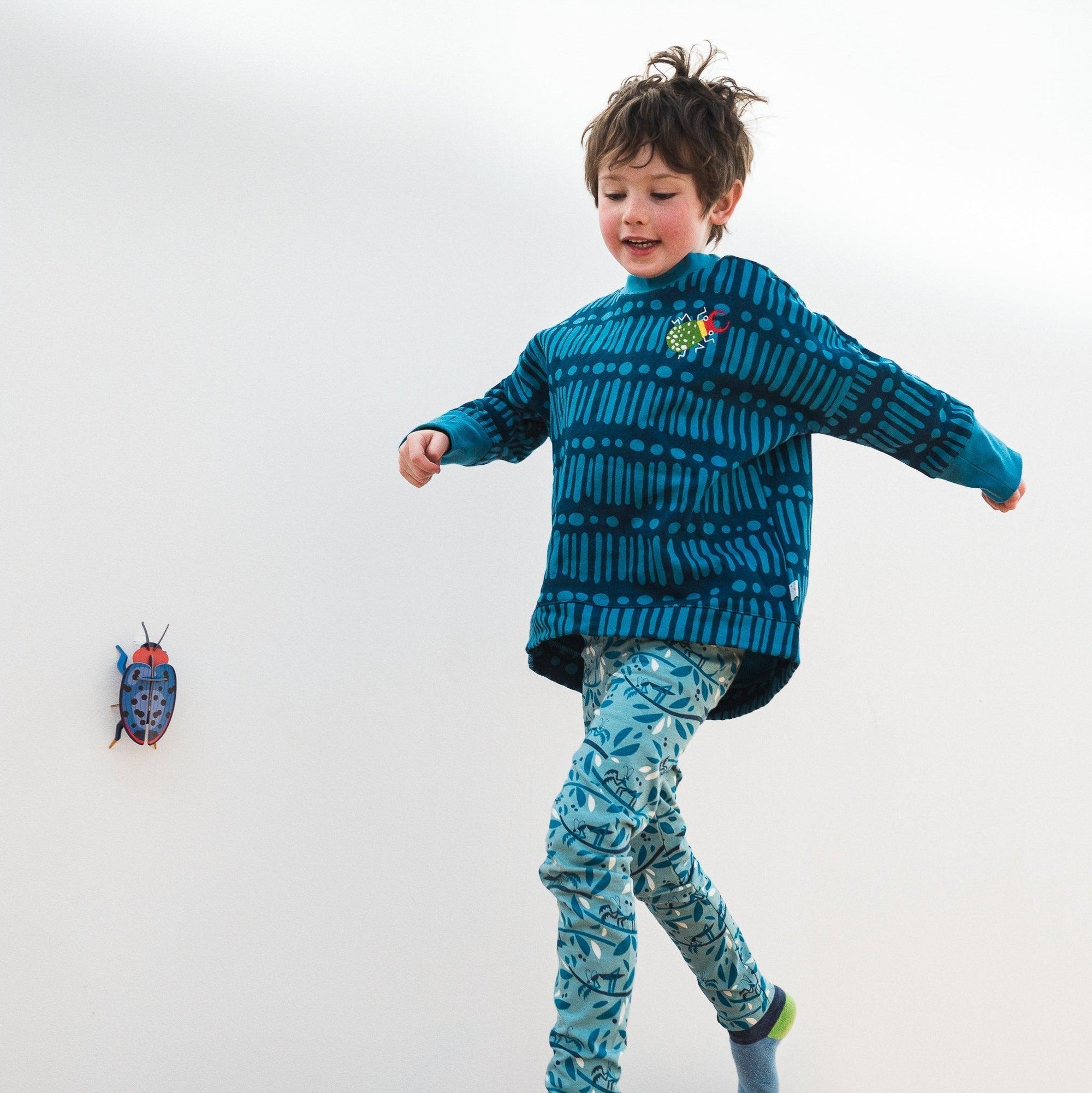 Merle - Stag Beetle Box Sweater