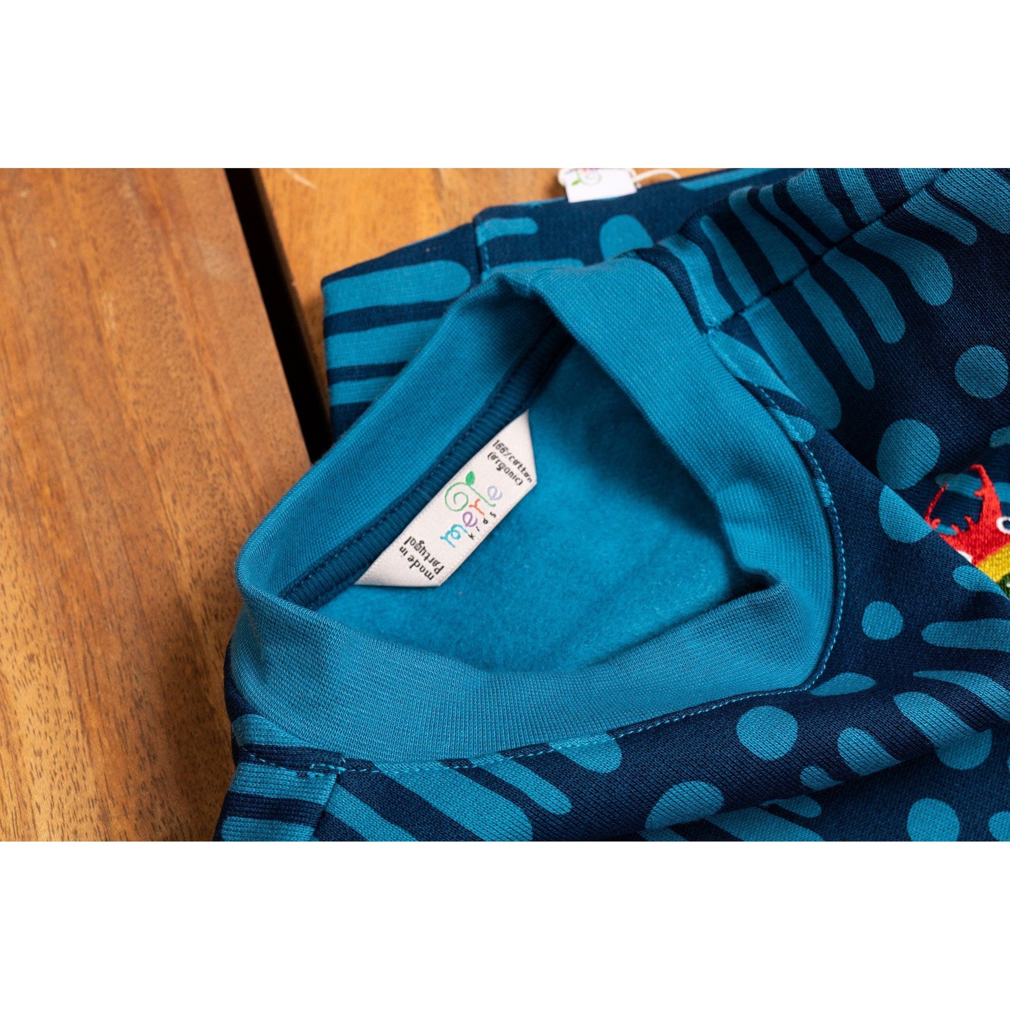 Merle - Stag Beetle Box Sweater