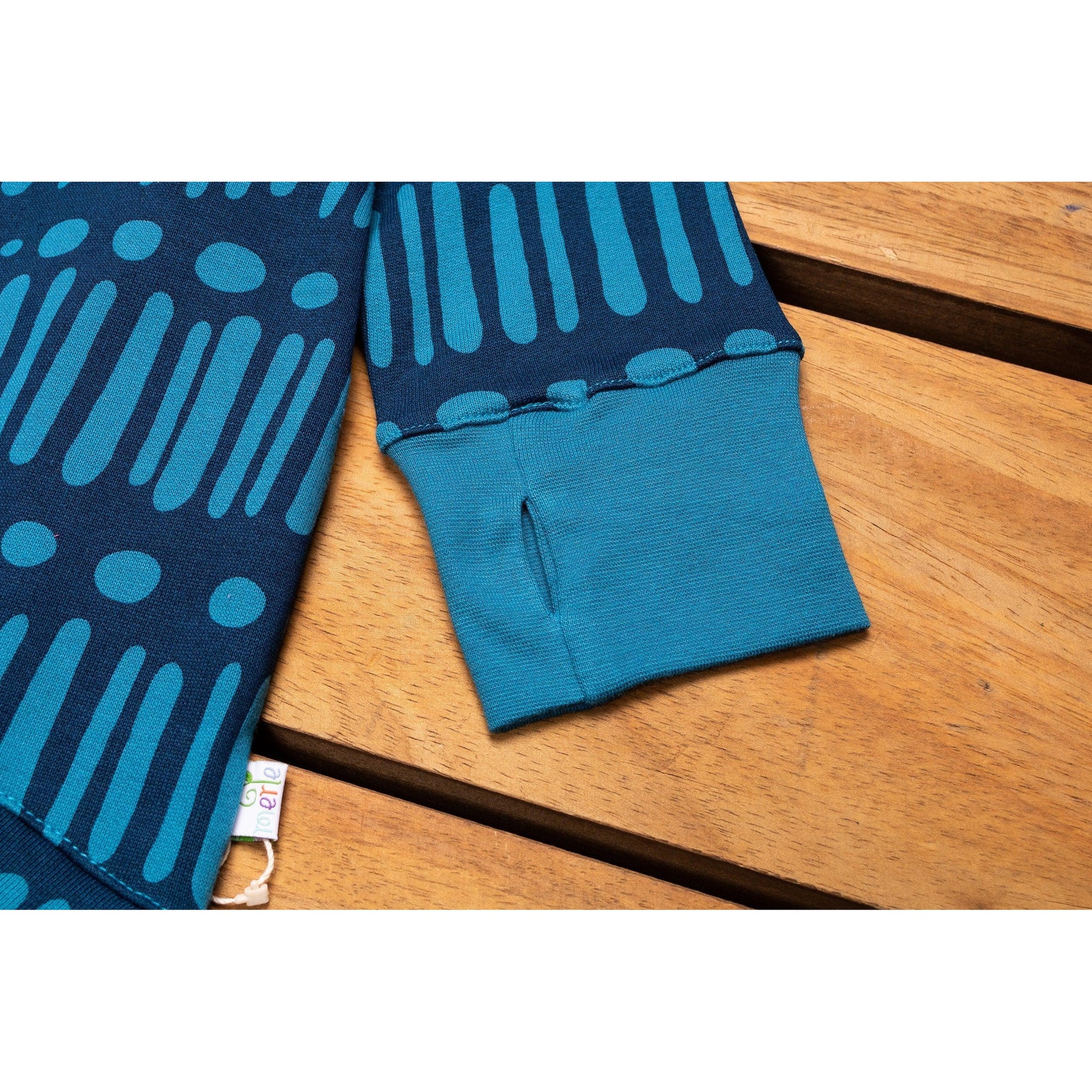 Merle - Stag Beetle Box Sweater