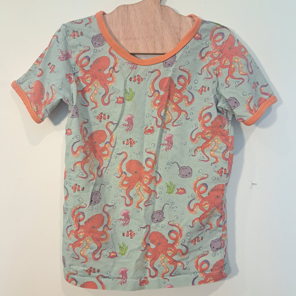 Hoopla Kids Re-Loved - RE-Loved - Coddi & Womple Octopus Short Sleeve Top (4 Years)
