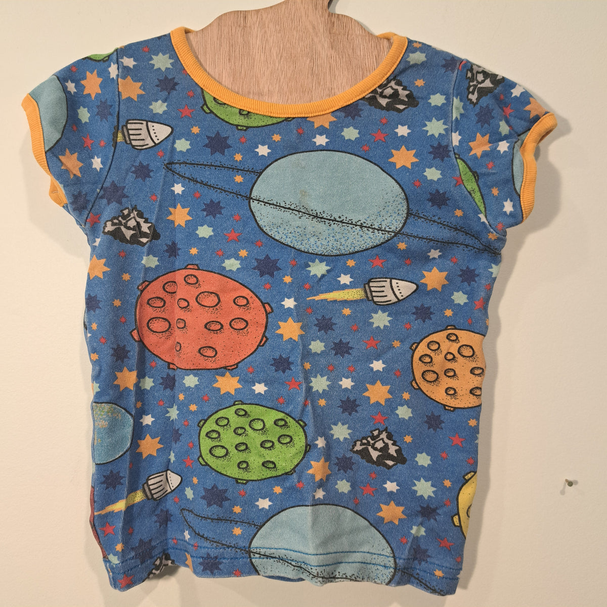 Hoopla Kids Re-Loved - RE-Loved - DUNS Planets Short Sleeve Top (18 Months)