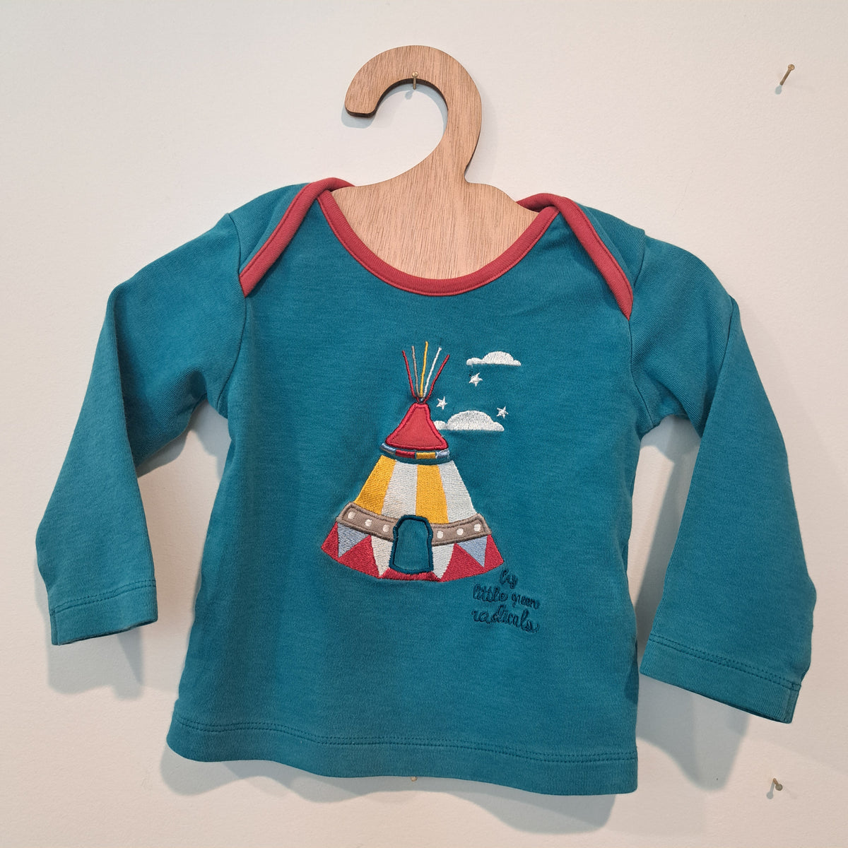 Hoopla Kids Re-Loved - RE-Loved - Little Green Radicals Long Sleeved Top (6-9 months)