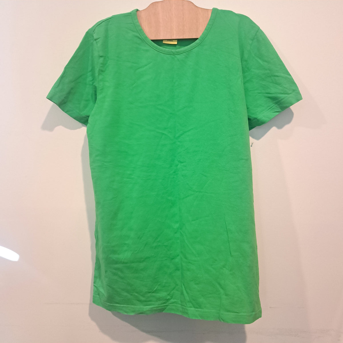 Hoopla Kids Re-Loved - RE-Loved - MTAF Green Short Sleeved Top (13 - 14 Years)