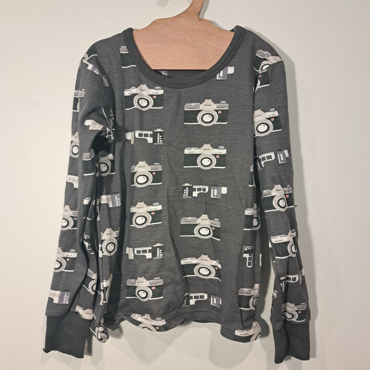 Hoopla Kids Re-Loved - RE-Loved - Moromini Camera Long Sleeved Top (8-9 Years)