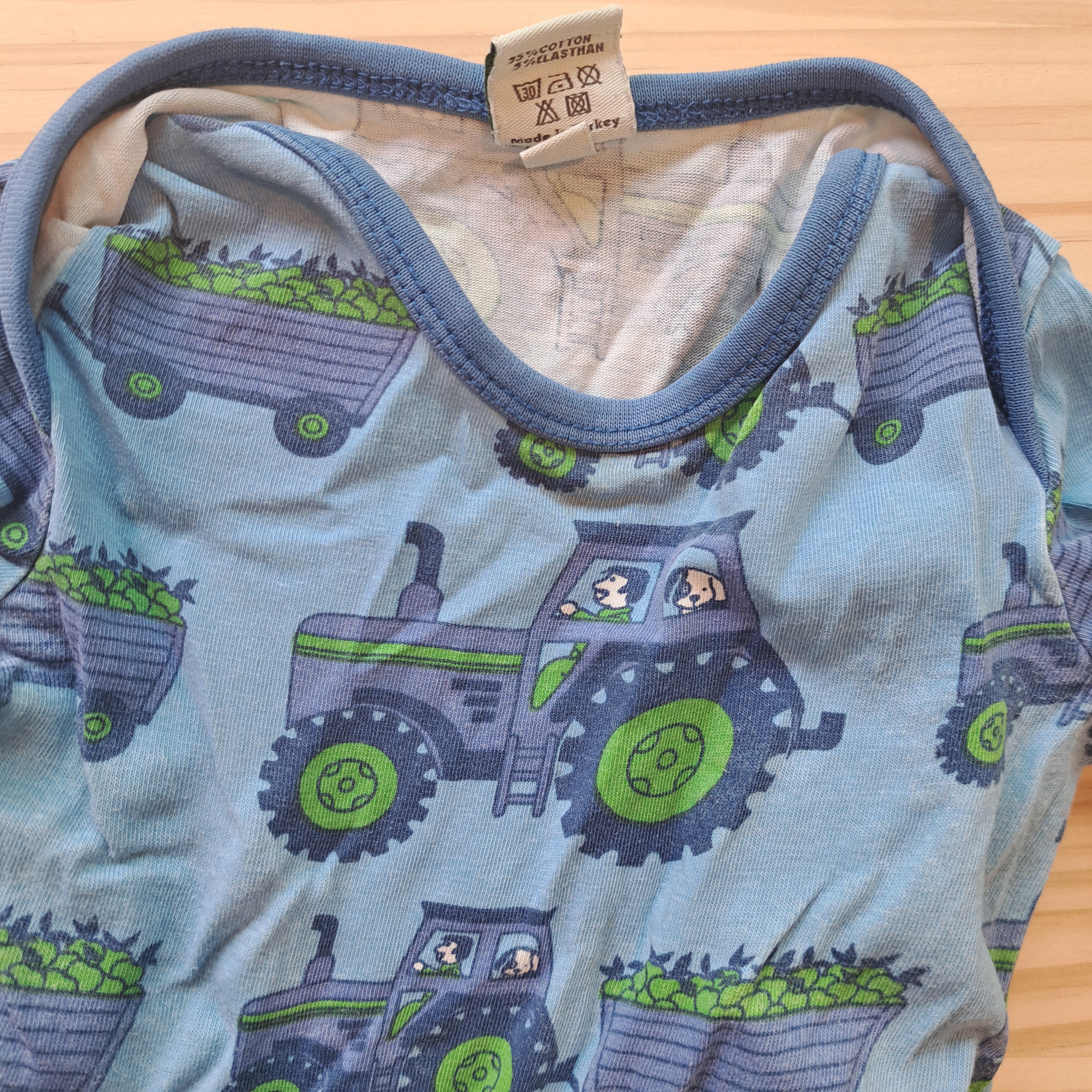 Hoopla Kids Re-Loved - RE-Loved - Småfolk Tractor Long Sleeved Body Top (9 Months)